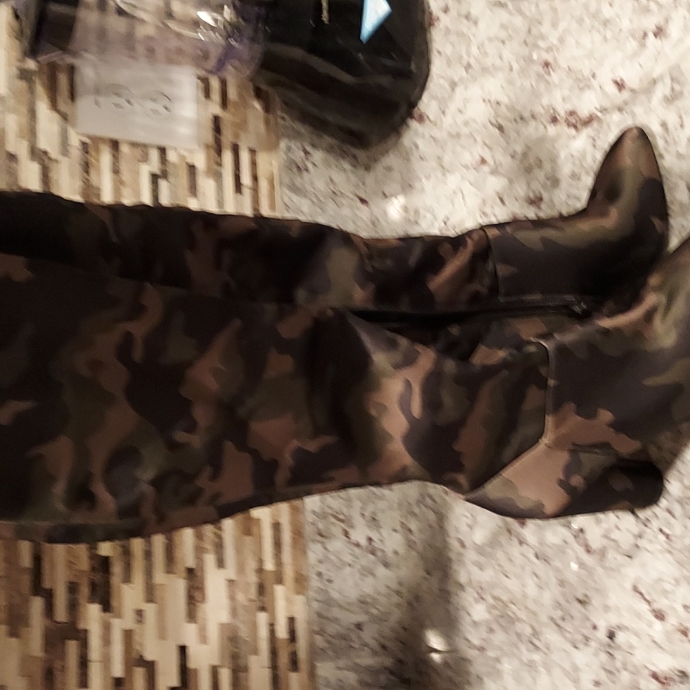 💟STUNNING💟ALDO THIGH HIGH CAMO BOOTS